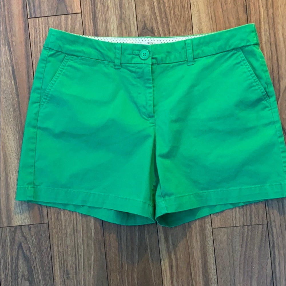 Pretty🦜Green Crown and Ivy Shorts